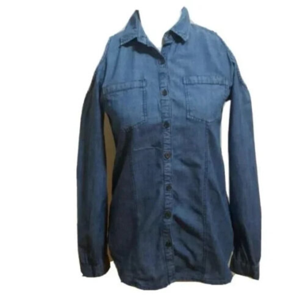 Charlotte Russe blue shirt size small